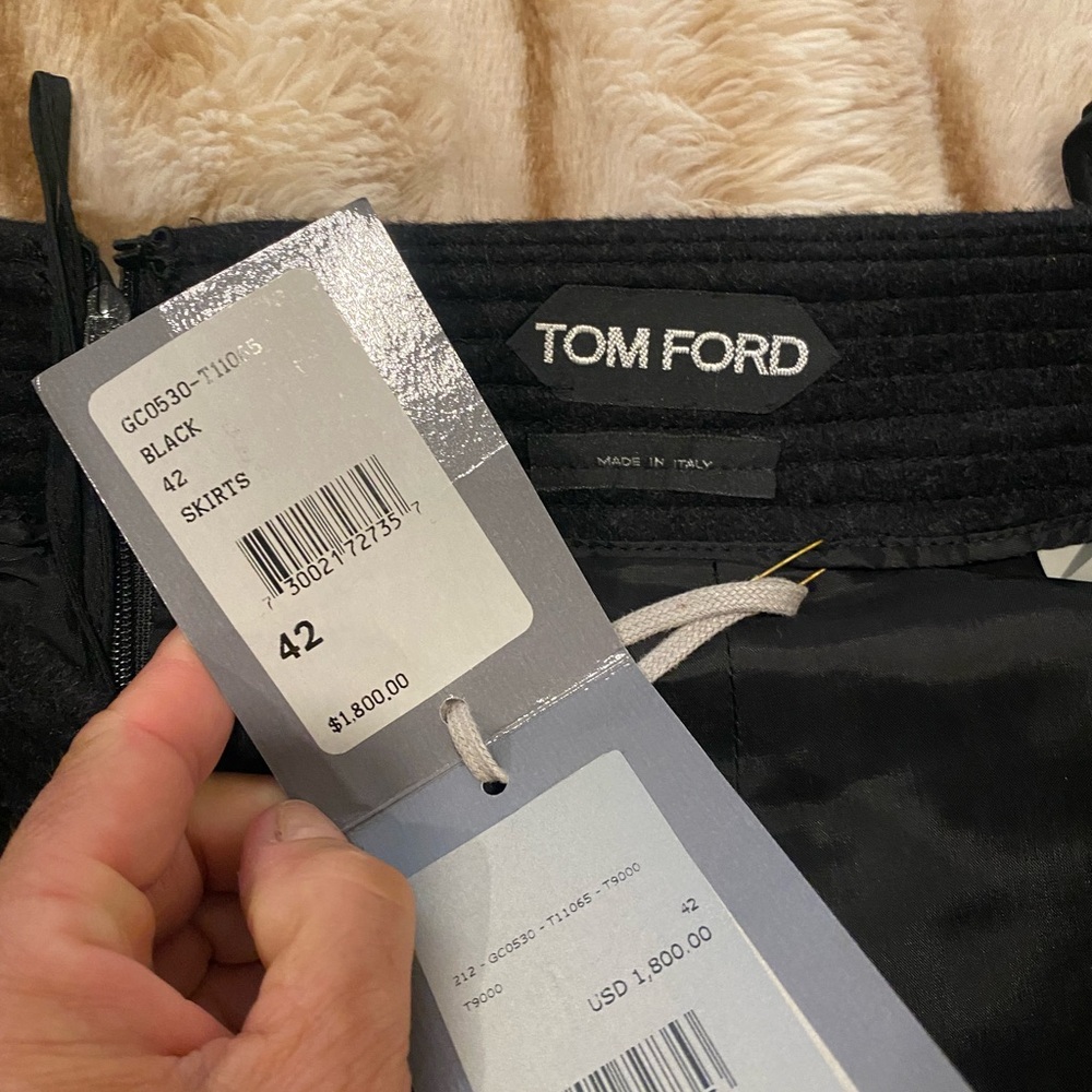 Tom Ford nwt  Women's cashmere pencil Skirt🔥🔥🔥
